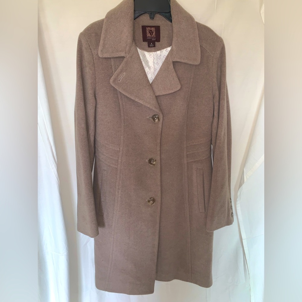 Brown long sleeve jacket